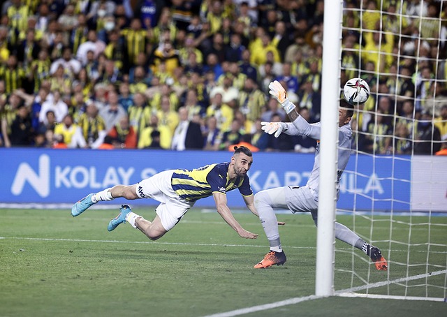 連破兩項紀錄！英超單日&單場黃牌數再寫新高！.